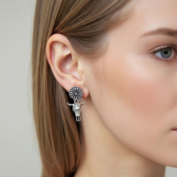 Western Style Silver Tone Bull Head Chandelier Pierced Earrings 2.5" - Picture 2 of 5